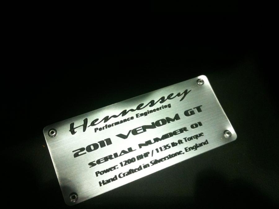 Логотип Hennessey Venom GT 2010 года  (фото 2 из 71)